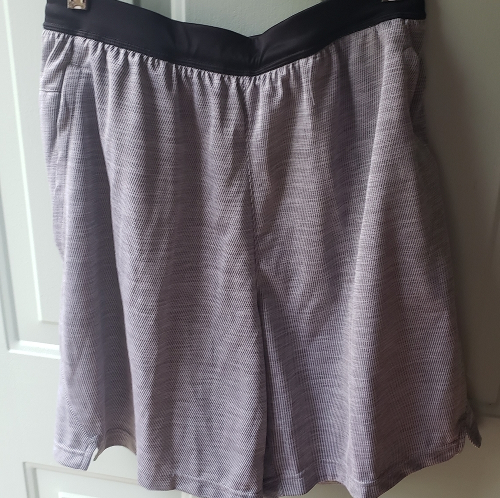 Mens medium gray and black shorts